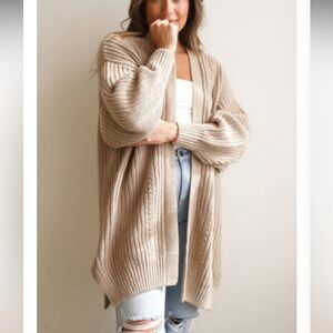 Carly Jean Los Angeles Coast Cardigan - Medium - Like New!